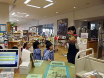 カトリック幼稚園の子ども達